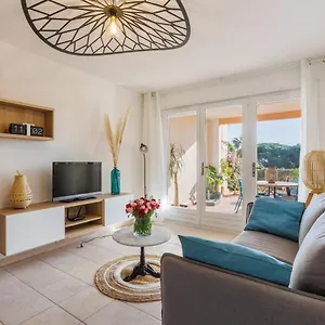  Apartment Avec Jardin, Clim & Piscine - Proche Plages Et Randos, Parking Prive - La Girelle Frankreich